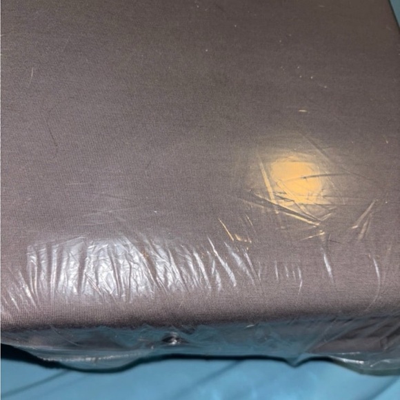 UGG sheets - Picture 2 of 2